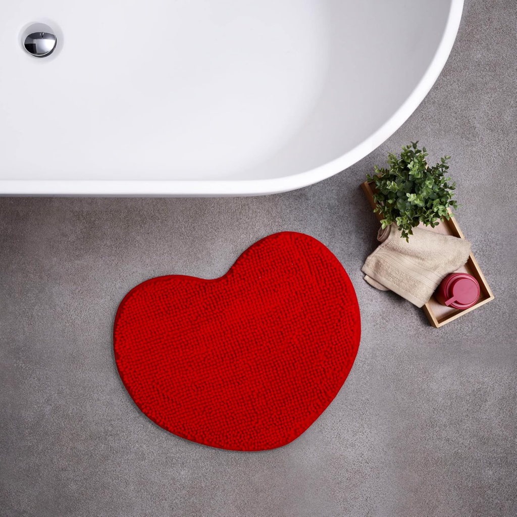 alfombra roja para baño corazon